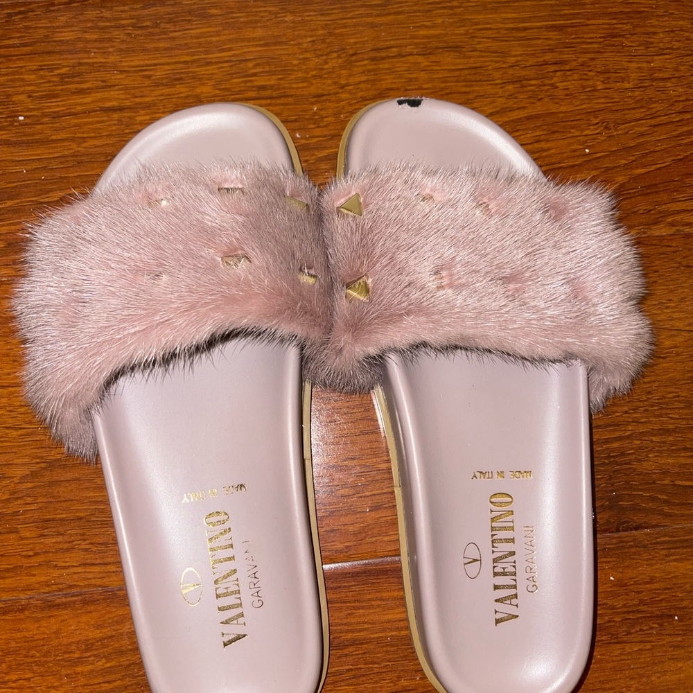 NWT Authentic Valentino Garavani Pink Rockstud Mink Fur Slide Sandal 36